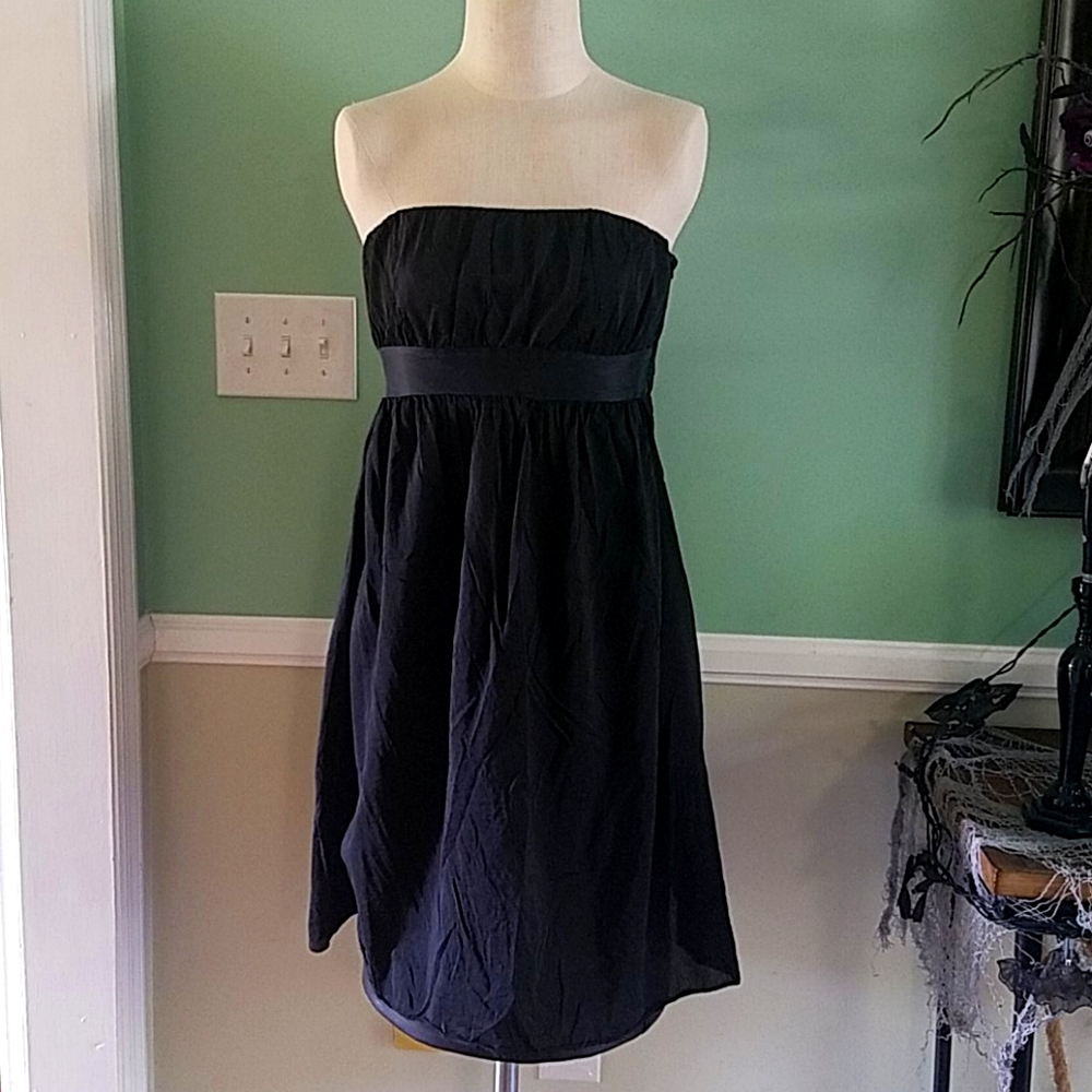 Women's Strapless Little Black Dress